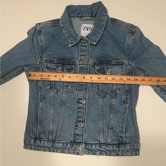 EUC Zara‎ Trucker Jacket Women Size Small Distress Look Denim Blue (B5) - Picture 2 of 6